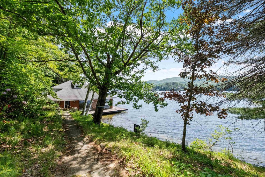 Alton, New Hampshire, 03810, United States, 2 Bedrooms Bedrooms, ,1.5 BathroomsBathrooms,Residential,Forsale,1894004