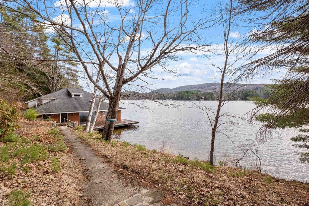 Alton, New Hampshire, 03810, United States, 2 Bedrooms Bedrooms, ,1.5 BathroomsBathrooms,Residential,Forsale,1894004