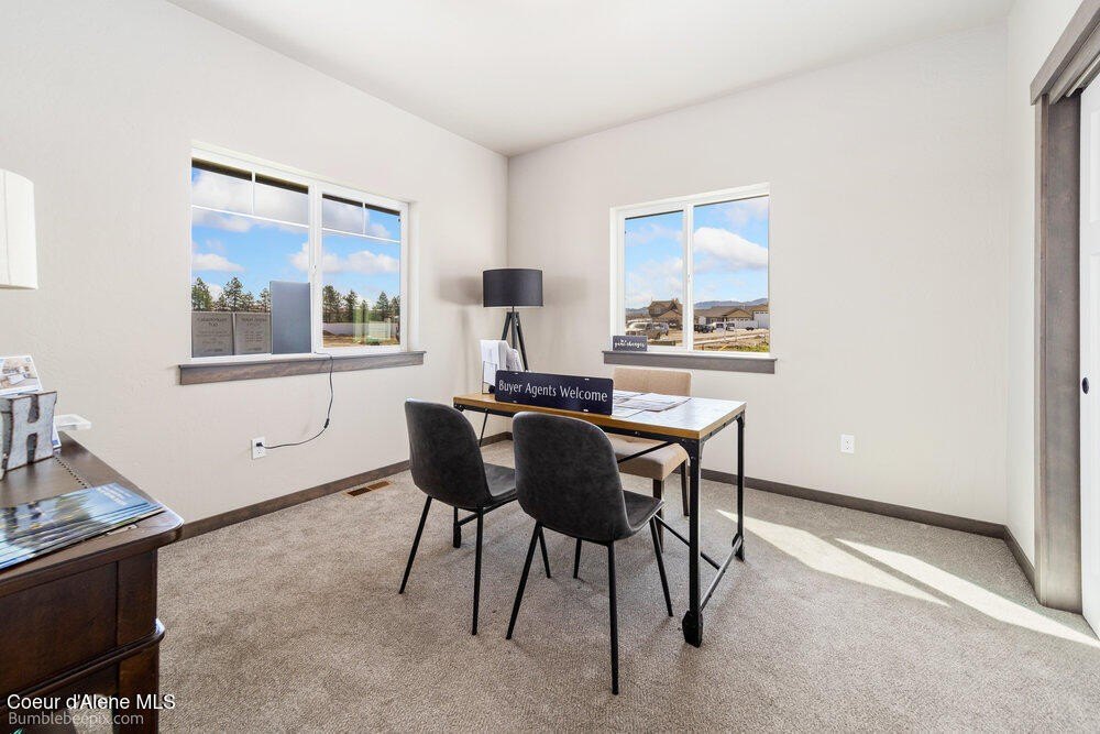 Post Falls, Idaho, 83854, United States, 5 Bedrooms Bedrooms, ,3 BathroomsBathrooms,Residential,Forsale,1984591