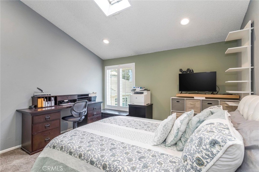 Valencia, California, 91355, United States, 3 Bedrooms Bedrooms, ,3 BathroomsBathrooms,Residential,Forsale,1919218