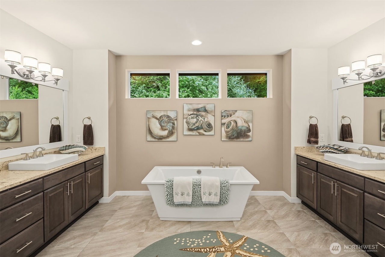 Bothell, Washington, 98012, United States, 5 Bedrooms Bedrooms, ,3 BathroomsBathrooms,Residential,Forsale,1904605