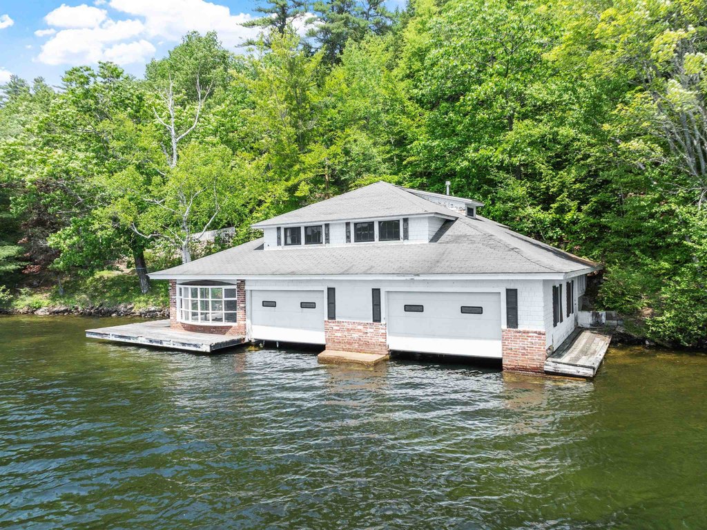 Alton, New Hampshire, 03810, United States, 2 Bedrooms Bedrooms, ,1.5 BathroomsBathrooms,Residential,Forsale,1894004