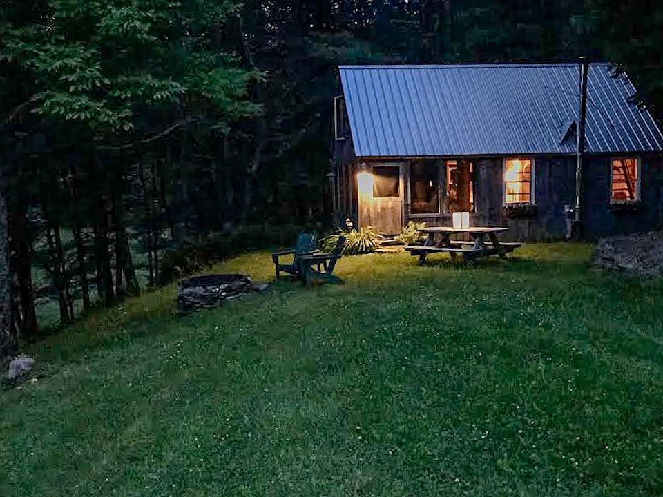 Barnard, Vermont, 05031, United States, 3 Bedrooms Bedrooms, ,3 BathroomsBathrooms,Residential,Forsale,1999506