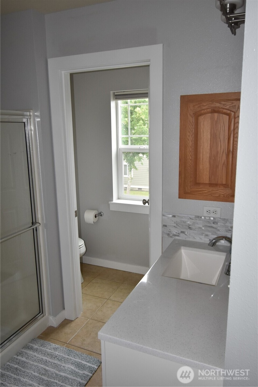 Lacey, Washington, 98516, United States, 3 Bedrooms Bedrooms, ,2 BathroomsBathrooms,Residential,Forsale,1904602