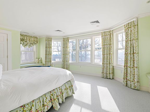 Randolph, Vermont, 05060, United States, 4 Bedrooms Bedrooms, ,3.5 BathroomsBathrooms,Residential,Forsale,1922581