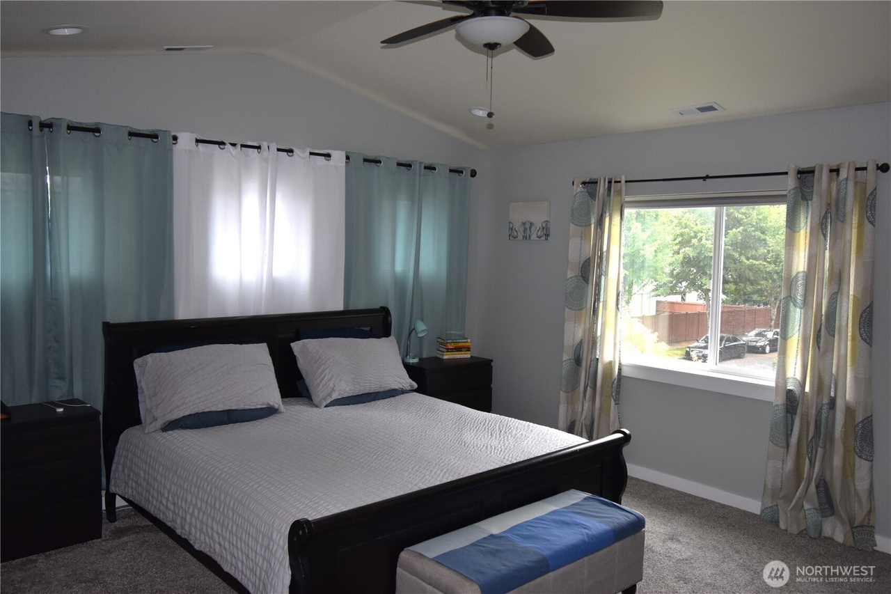 Lacey, Washington, 98516, United States, 3 Bedrooms Bedrooms, ,2 BathroomsBathrooms,Residential,Forsale,1904602