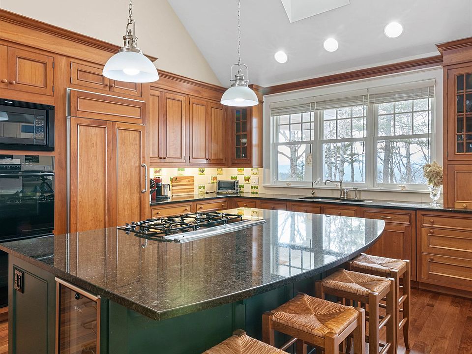 Randolph, Vermont, 05060, United States, 4 Bedrooms Bedrooms, ,3.5 BathroomsBathrooms,Residential,Forsale,1922581