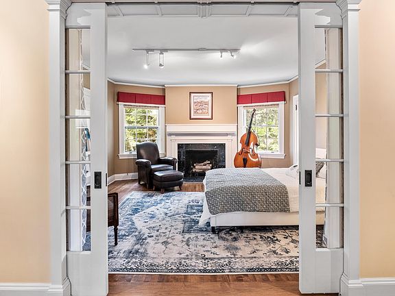 Woodstock, Vermont, 05091, United States, 3 Bedrooms Bedrooms, ,1.5 BathroomsBathrooms,Residential,Forsale,1922580