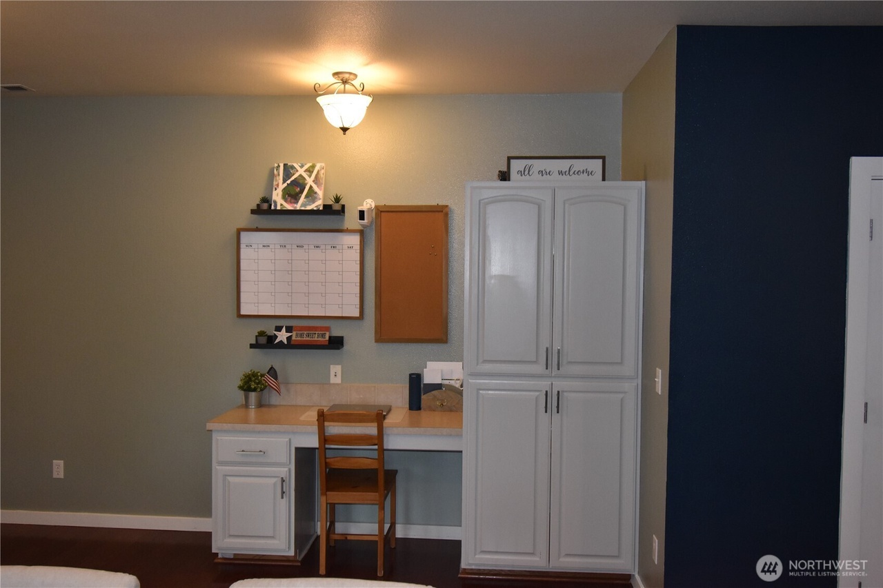 Lacey, Washington, 98516, United States, 3 Bedrooms Bedrooms, ,2 BathroomsBathrooms,Residential,Forsale,1904602
