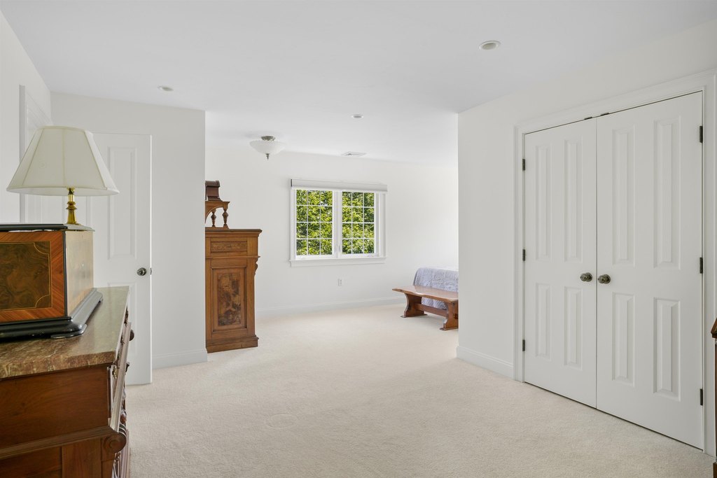 Wolfeboro, New Hampshire, 03894, United States, 4 Bedrooms Bedrooms, ,4.5 BathroomsBathrooms,Residential,Forsale,2004079