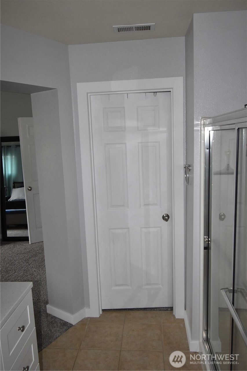 Lacey, Washington, 98516, United States, 3 Bedrooms Bedrooms, ,2 BathroomsBathrooms,Residential,Forsale,1904602
