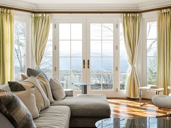 Randolph, Vermont, 05060, United States, 4 Bedrooms Bedrooms, ,3.5 BathroomsBathrooms,Residential,Forsale,1922581