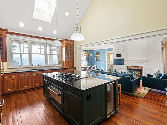 Randolph, Vermont, 05060, United States, 4 Bedrooms Bedrooms, ,3.5 BathroomsBathrooms,Residential,Forsale,1922581