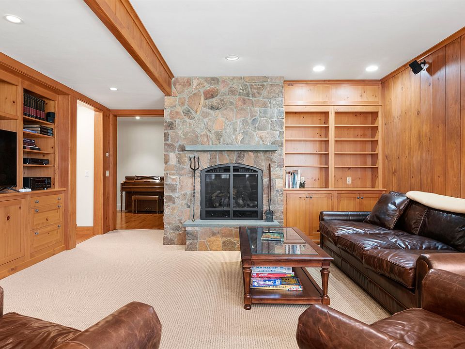 Randolph, Vermont, 05060, United States, 4 Bedrooms Bedrooms, ,3.5 BathroomsBathrooms,Residential,Forsale,1922581