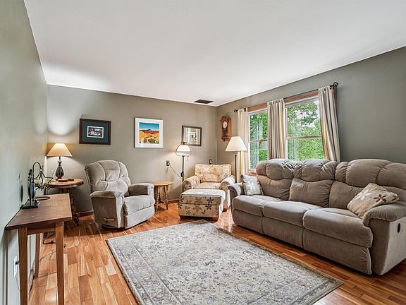 Barnard, Vermont, 05031, United States, 3 Bedrooms Bedrooms, ,2 BathroomsBathrooms,Residential,Forsale,2013004