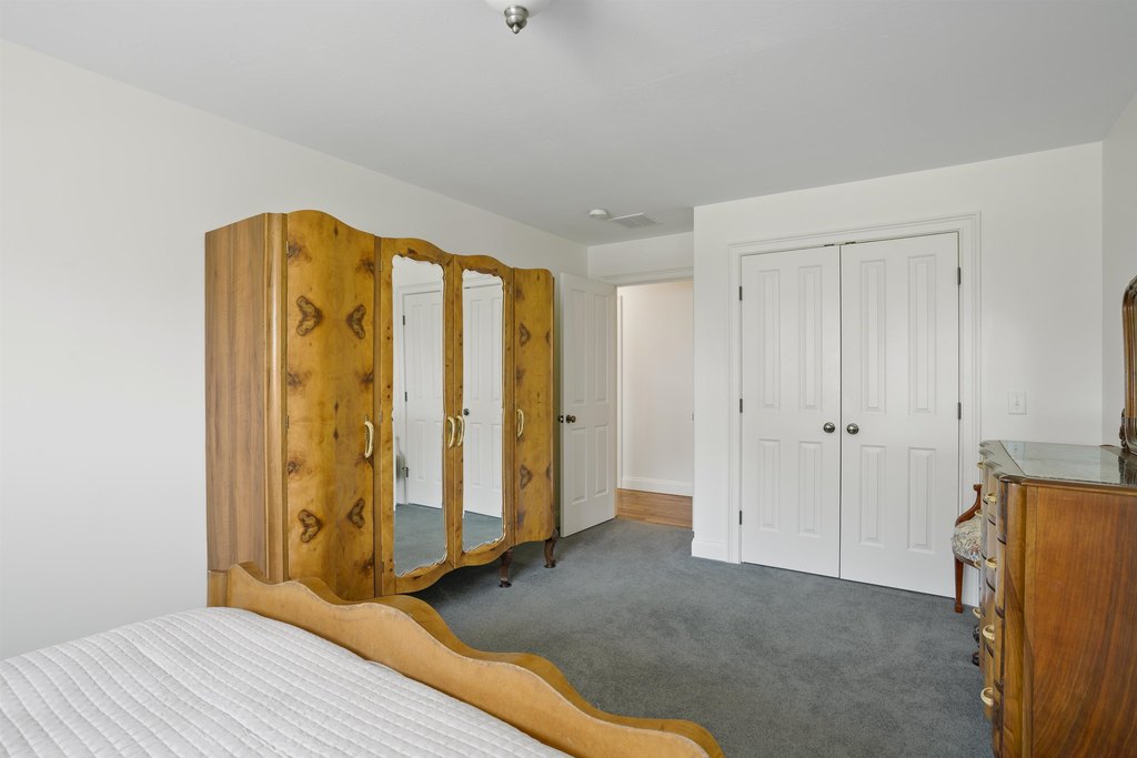 Wolfeboro, New Hampshire, 03894, United States, 4 Bedrooms Bedrooms, ,4.5 BathroomsBathrooms,Residential,Forsale,2004079