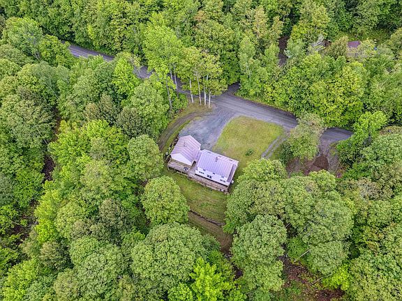 Barnard, Vermont, 05031, United States, 3 Bedrooms Bedrooms, ,2 BathroomsBathrooms,Residential,Forsale,2013004