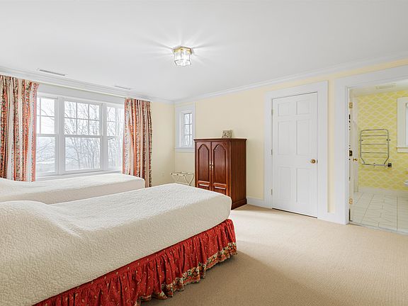 Randolph, Vermont, 05060, United States, 4 Bedrooms Bedrooms, ,3.5 BathroomsBathrooms,Residential,Forsale,1922581