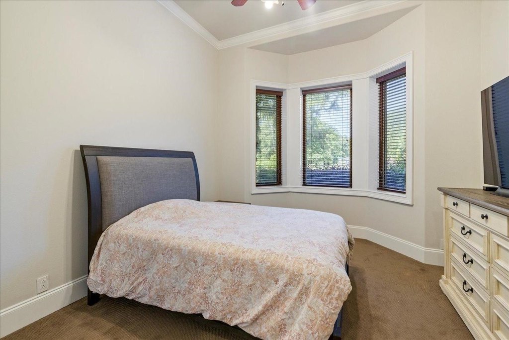Tallahassee, Florida, 32312, United States, 5 Bedrooms Bedrooms, ,4.5 BathroomsBathrooms,Residential,Forsale,1926830