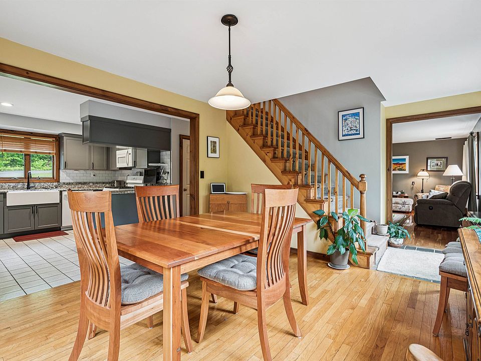 Barnard, Vermont, 05031, United States, 3 Bedrooms Bedrooms, ,2 BathroomsBathrooms,Residential,Forsale,2013004