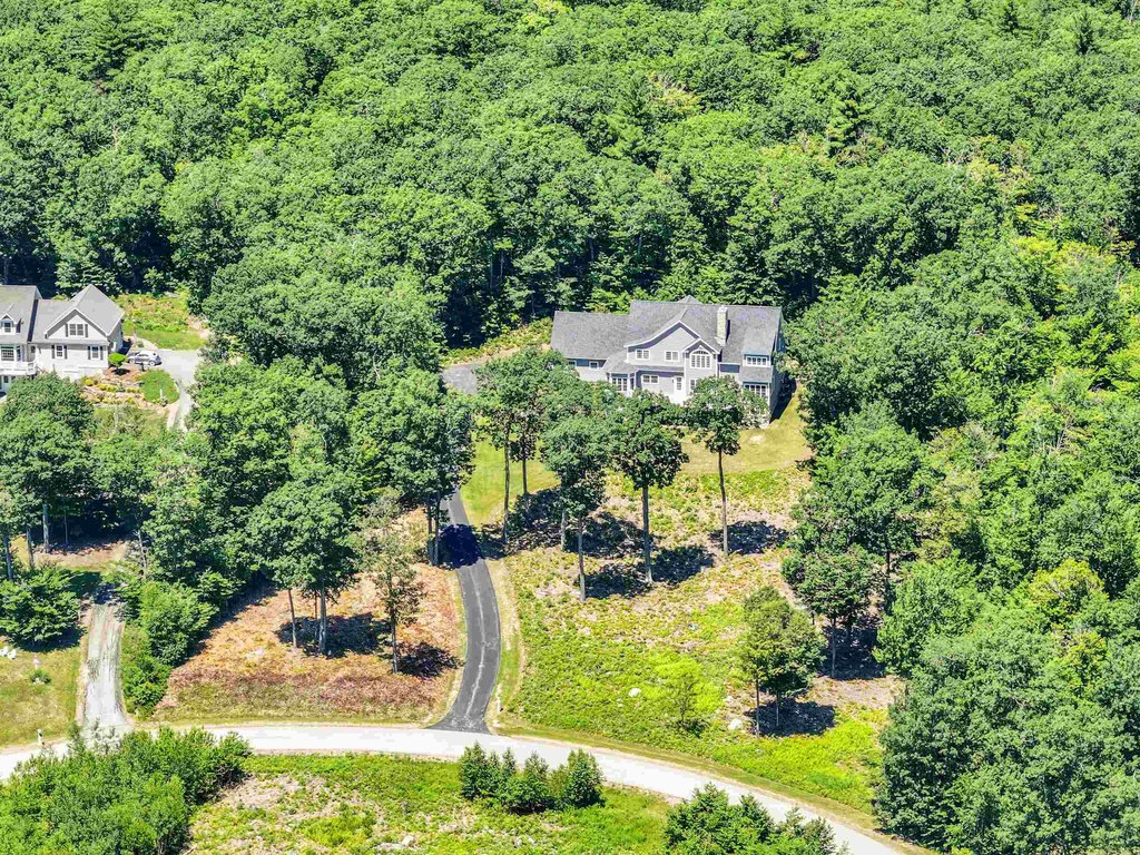 Wolfeboro, New Hampshire, 03894, United States, 4 Bedrooms Bedrooms, ,4.5 BathroomsBathrooms,Residential,Forsale,2004079