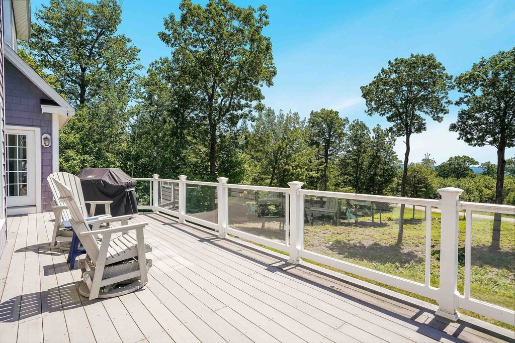 Wolfeboro, New Hampshire, 03894, United States, 4 Bedrooms Bedrooms, ,4.5 BathroomsBathrooms,Residential,Forsale,2004079