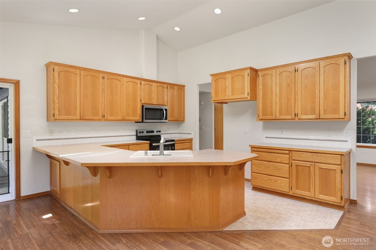 Granite Falls, Washington, 98252, United States, 3 Bedrooms Bedrooms, ,2 BathroomsBathrooms,Residential,Forsale,1985615