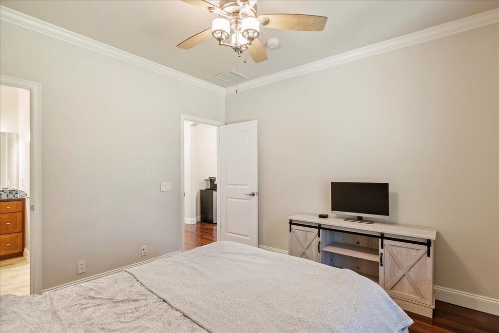 Tallahassee, Florida, 32312, United States, 5 Bedrooms Bedrooms, ,4.5 BathroomsBathrooms,Residential,Forsale,1926830