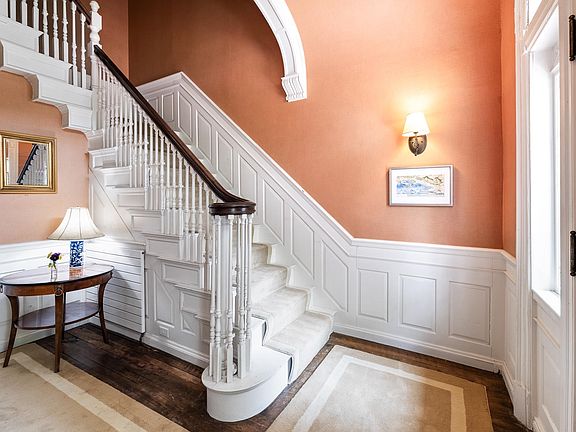 Woodstock, Vermont, 05091, United States, 3 Bedrooms Bedrooms, ,1.5 BathroomsBathrooms,Residential,Forsale,1922580