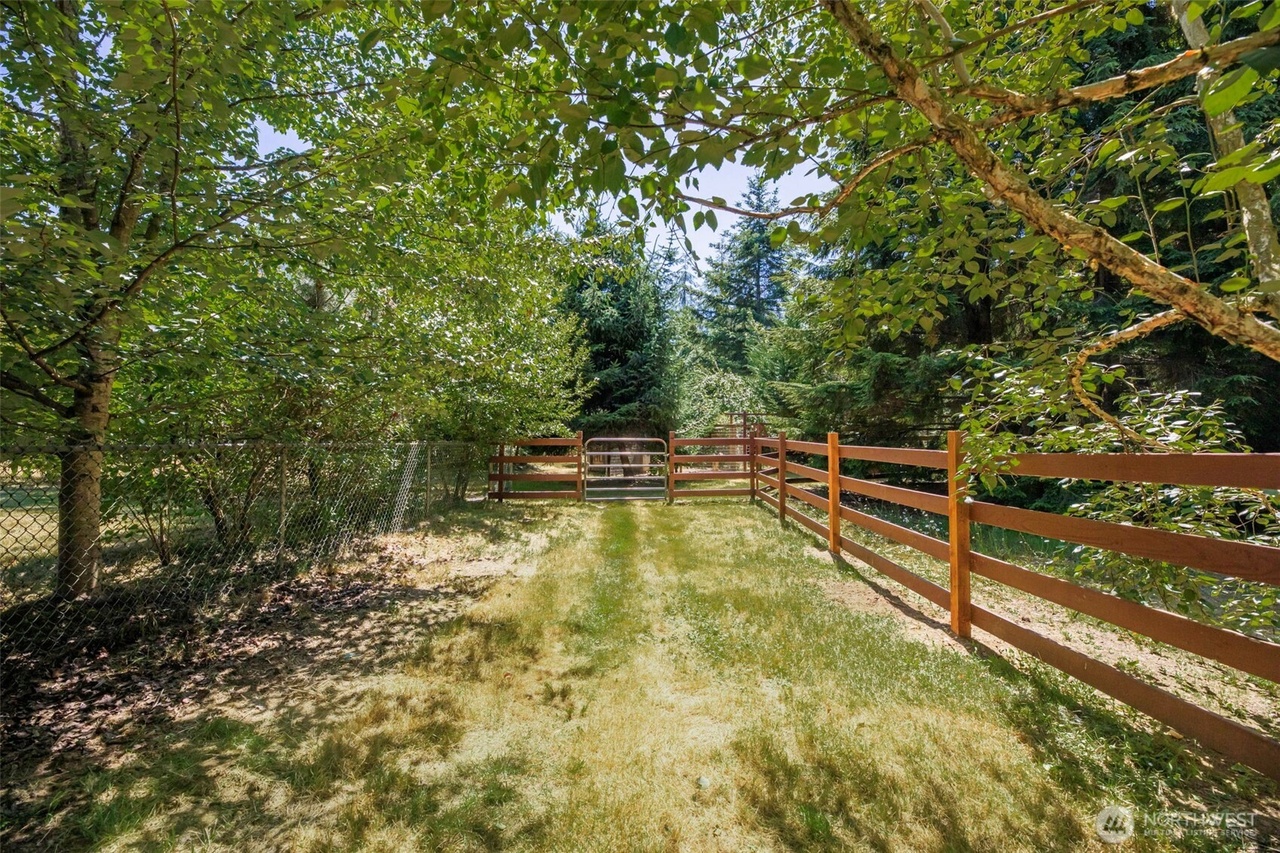 Granite Falls, Washington, 98252, United States, 3 Bedrooms Bedrooms, ,2 BathroomsBathrooms,Residential,Forsale,1985615