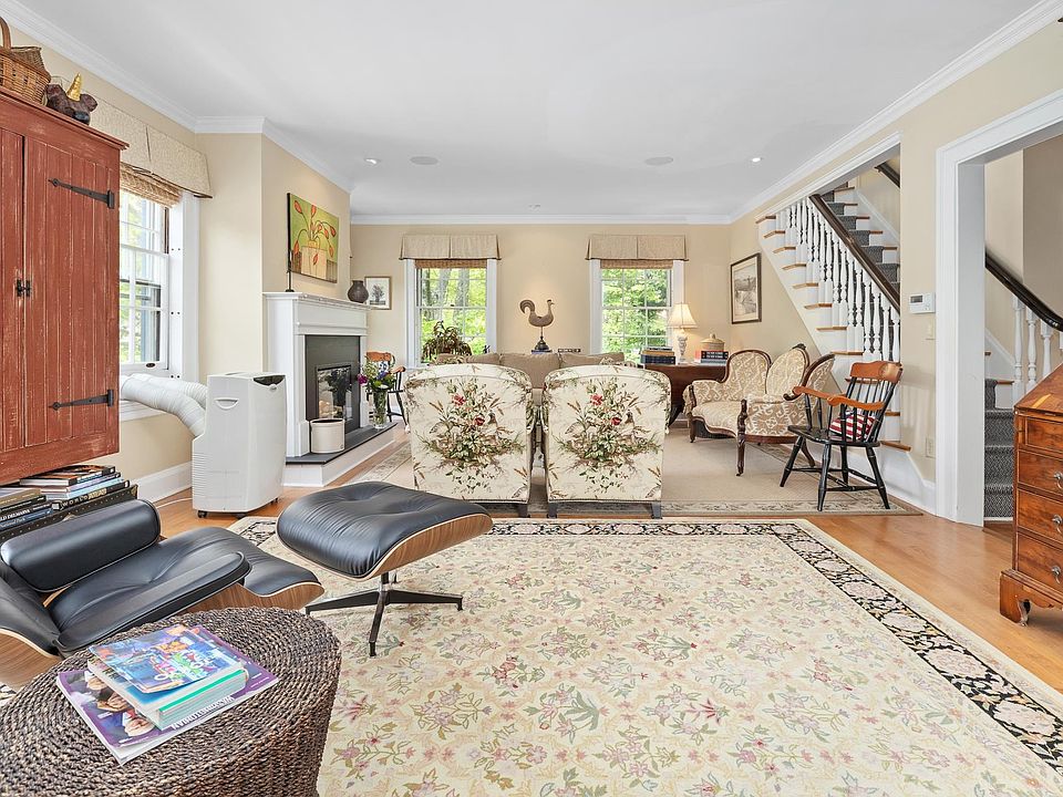 Woodstock, Vermont, 05091, United States, 3 Bedrooms Bedrooms, ,1.5 BathroomsBathrooms,Residential,Forsale,1922580