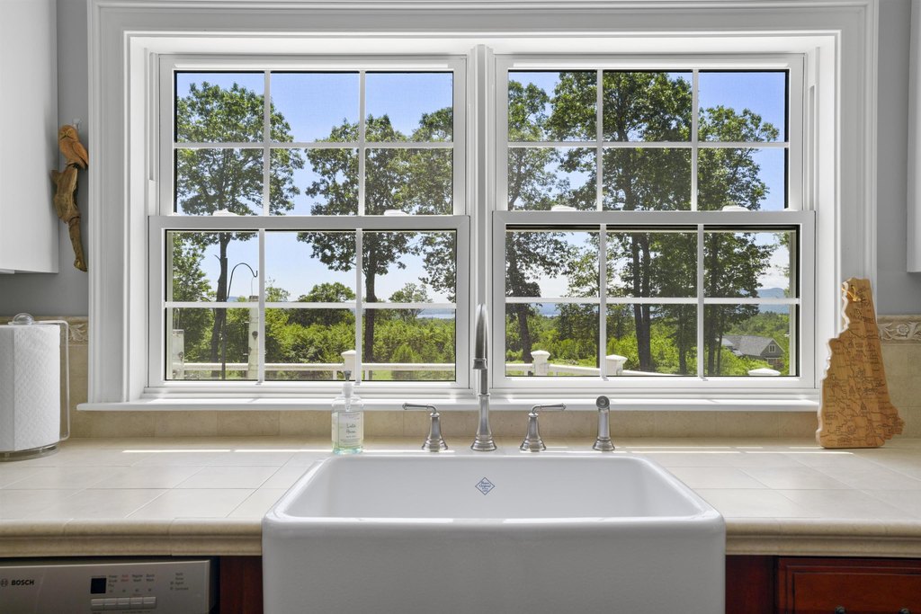 Wolfeboro, New Hampshire, 03894, United States, 4 Bedrooms Bedrooms, ,4.5 BathroomsBathrooms,Residential,Forsale,2004079