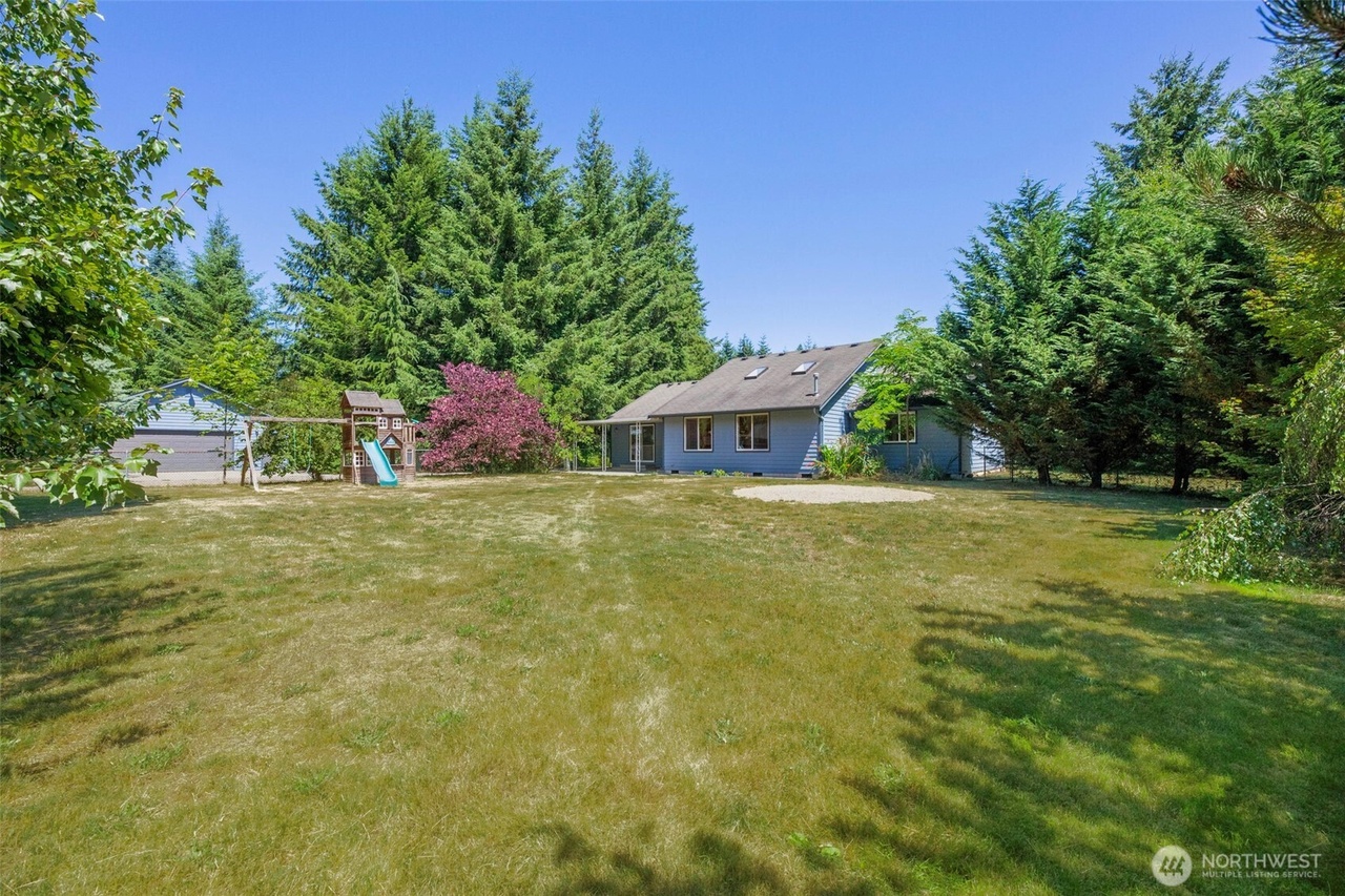 Granite Falls, Washington, 98252, United States, 3 Bedrooms Bedrooms, ,2 BathroomsBathrooms,Residential,Forsale,1985615