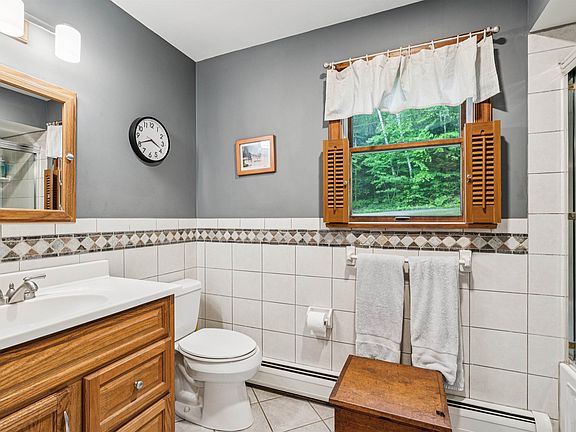 Barnard, Vermont, 05031, United States, 3 Bedrooms Bedrooms, ,2 BathroomsBathrooms,Residential,Forsale,2013004