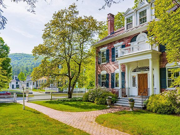 Woodstock, Vermont, 05091, United States, 3 Bedrooms Bedrooms, ,1.5 BathroomsBathrooms,Residential,Forsale,1922580