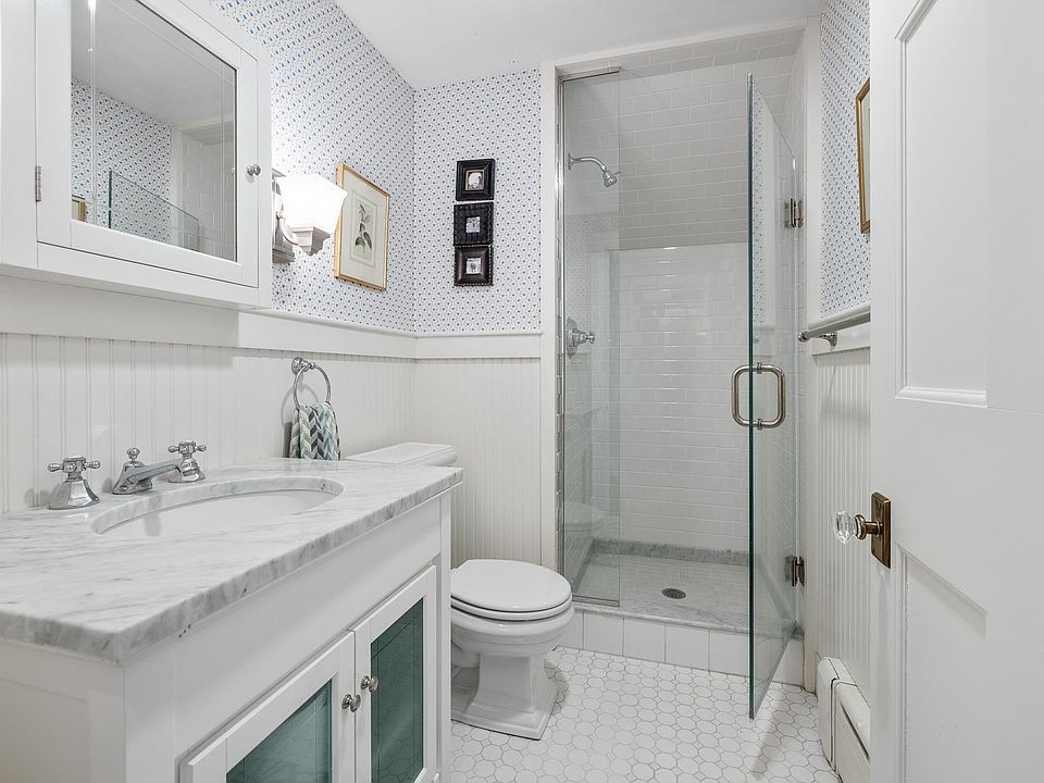 Woodstock, Vermont, 05091, United States, 3 Bedrooms Bedrooms, ,1.5 BathroomsBathrooms,Residential,Forsale,1922580