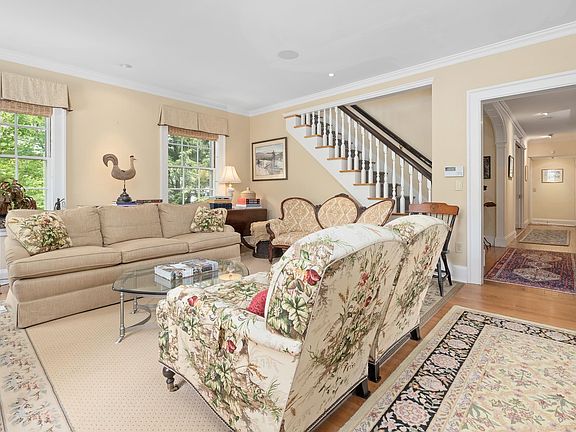 Woodstock, Vermont, 05091, United States, 3 Bedrooms Bedrooms, ,1.5 BathroomsBathrooms,Residential,Forsale,1922580