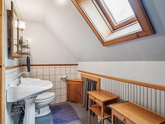 Barnard, Vermont, 05031, United States, 3 Bedrooms Bedrooms, ,2 BathroomsBathrooms,Residential,Forsale,2013004