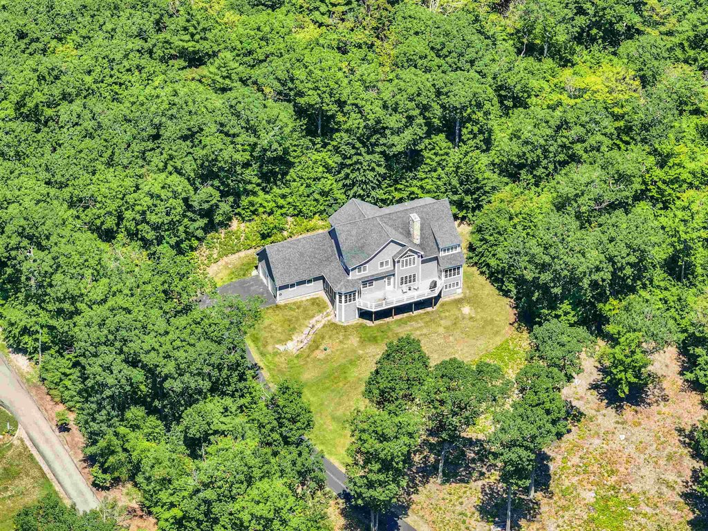 Wolfeboro, New Hampshire, 03894, United States, 4 Bedrooms Bedrooms, ,4.5 BathroomsBathrooms,Residential,Forsale,2004079