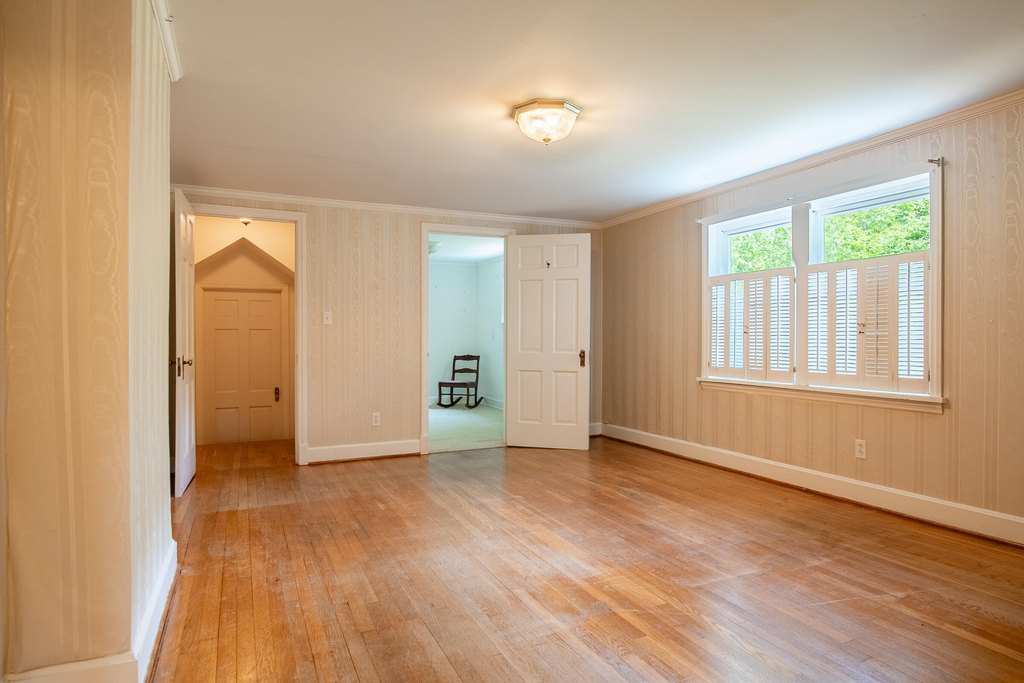Lookout Mountain, Georgia, 30750, United States, 4 Bedrooms Bedrooms, ,2 BathroomsBathrooms,Residential,Forsale,1922174
