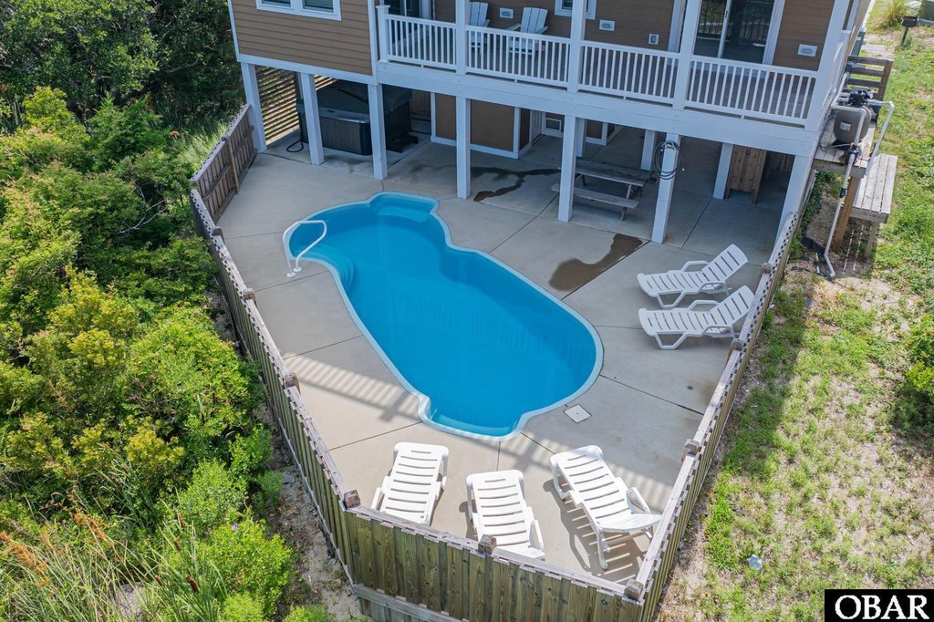 Avon, North Carolina, 27915, United States, 8 Bedrooms Bedrooms, ,8.5 BathroomsBathrooms,Residential,Forsale,1914408