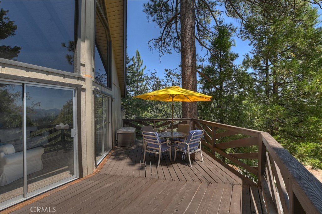 Lake Arrowhead, California, 92352, United States, 4 Bedrooms Bedrooms, ,3 BathroomsBathrooms,Residential,Forsale,1934032