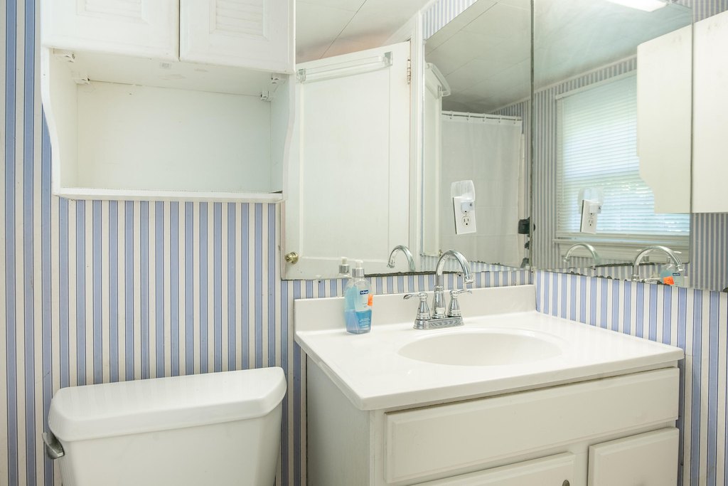 Lookout Mountain, Georgia, 30750, United States, 4 Bedrooms Bedrooms, ,2 BathroomsBathrooms,Residential,Forsale,1922174