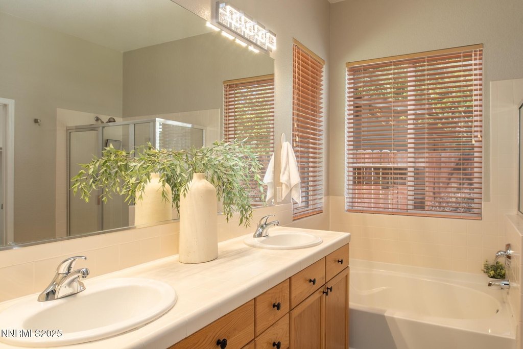 Reno, Nevada, 89521, United States, 4 Bedrooms Bedrooms, ,2 BathroomsBathrooms,Residential,Forsale,1910326