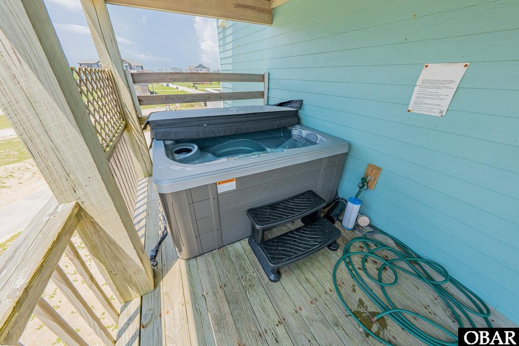 Rodanthe, North Carolina, 27968, United States, 7 Bedrooms Bedrooms, ,6.5 BathroomsBathrooms,Residential,Forsale,1914409