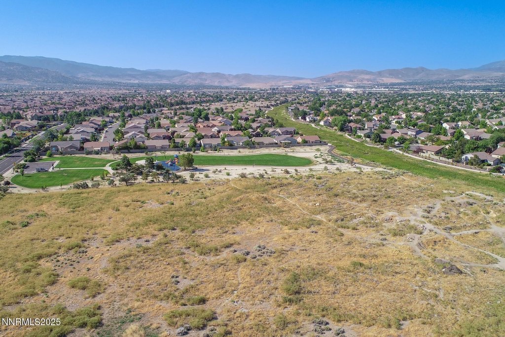 Reno, Nevada, 89521, United States, 4 Bedrooms Bedrooms, ,2 BathroomsBathrooms,Residential,Forsale,1910326