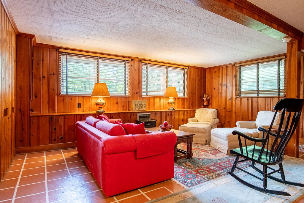 Lookout Mountain, Georgia, 30750, United States, 4 Bedrooms Bedrooms, ,2 BathroomsBathrooms,Residential,Forsale,1922174