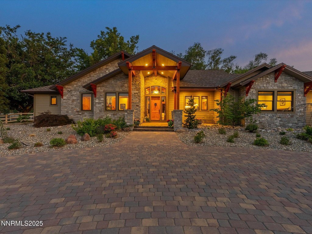 Reno, Nevada, 89511, United States, 4 Bedrooms Bedrooms, ,3 BathroomsBathrooms,Residential,Forsale,1936757