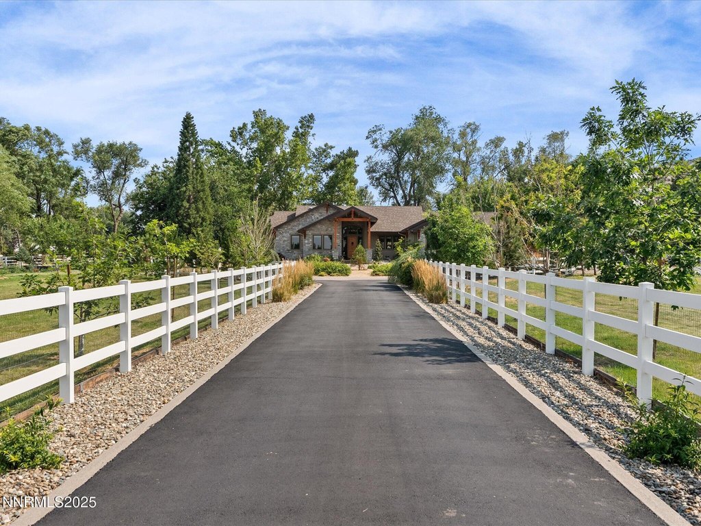 Reno, Nevada, 89511, United States, 4 Bedrooms Bedrooms, ,3 BathroomsBathrooms,Residential,Forsale,1936757