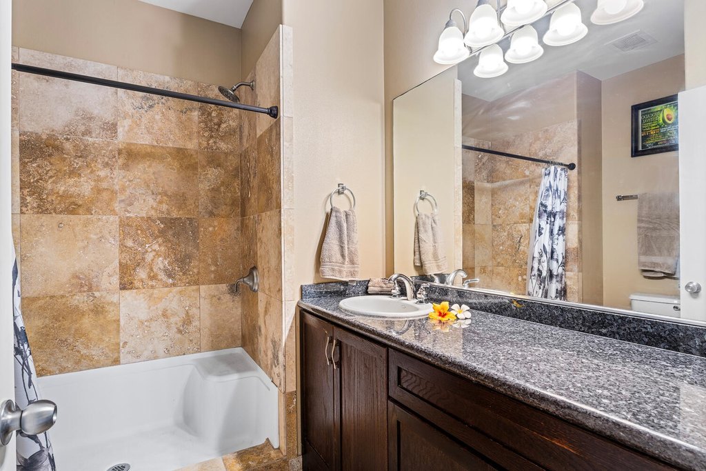 Kailua-Kona, Hawaii, 96740, United States, 2 Bedrooms Bedrooms, ,2 BathroomsBathrooms,Residential,Forsale,1929318